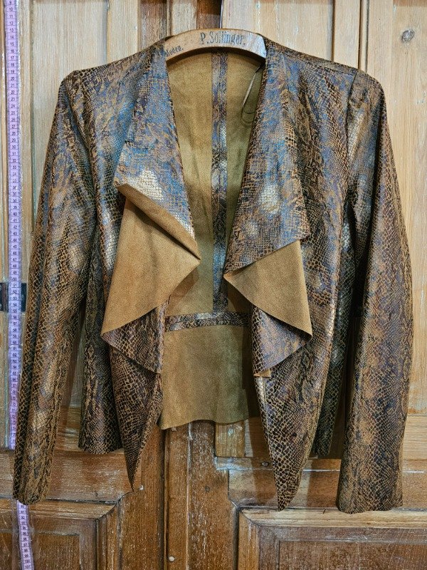 Producto - Chaqueta Zara Snake t.M