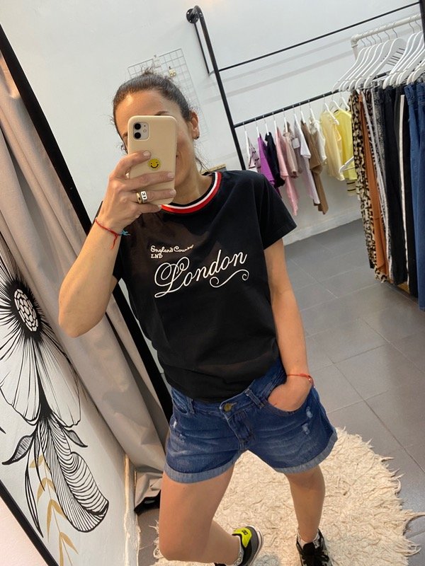 Producto - Remera London