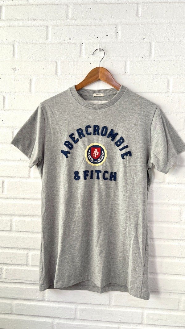 Producto - Remera gris - Abercrombie (M)