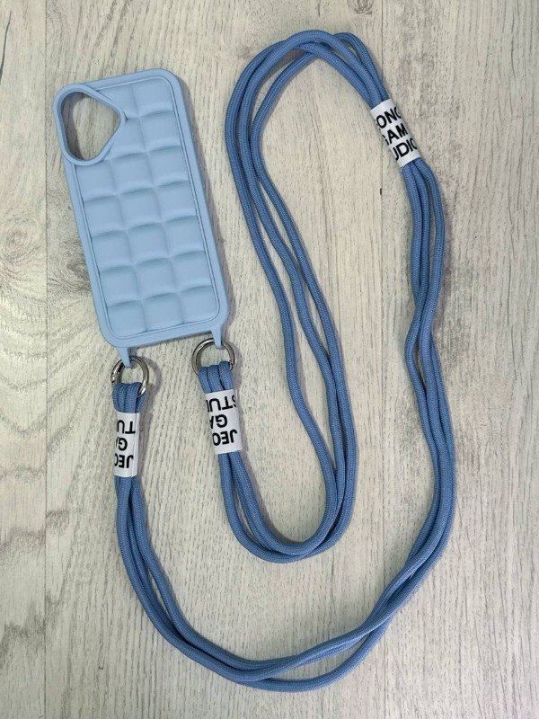 Producto - FUNDA TPU PUFFER CON CORREA IPHONE 16 - 1