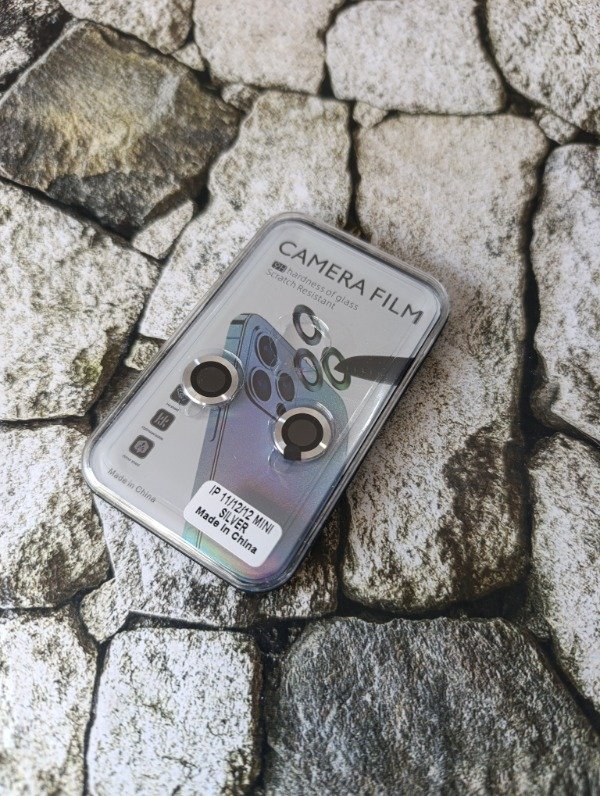 Producto - Protector de cámara iPhone 11/12/12 mini plateado