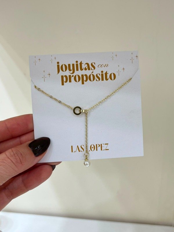 Producto - COLLAR CORBATERO CON PERLA