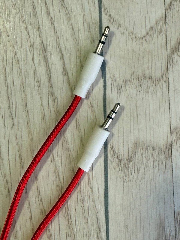 Producto - CABLE DE AUDIO AUXILIAR 3.5MM CORDON 85CM