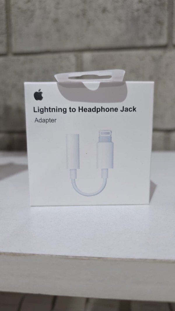 Producto - CABLE AUXILIAR LIGHTNING TO HEADPHONE JACK