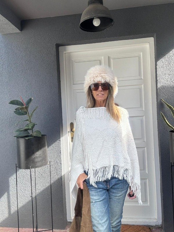 Producto - Poncho Abrazo blanco