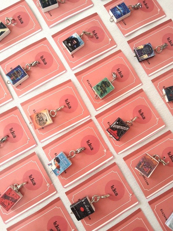 Producto - Dijes mini libros