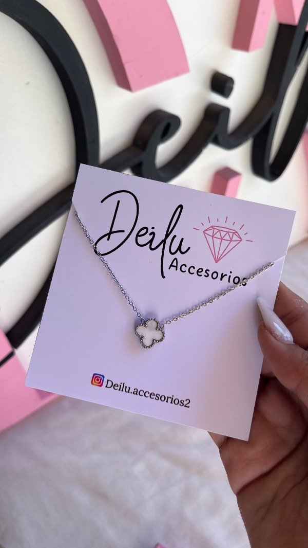 Producto - Collar trébol blanco plateado