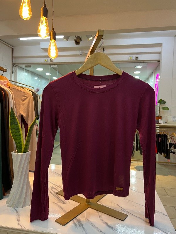 Producto - Camiseta básica 0070 Bordo