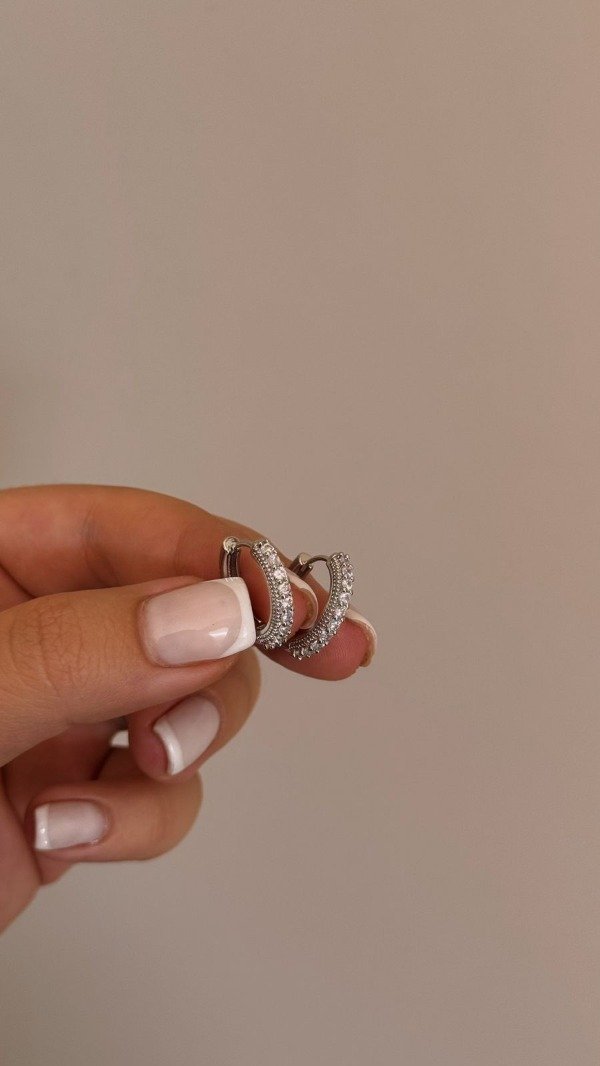 Producto - Argollas strass plateadas