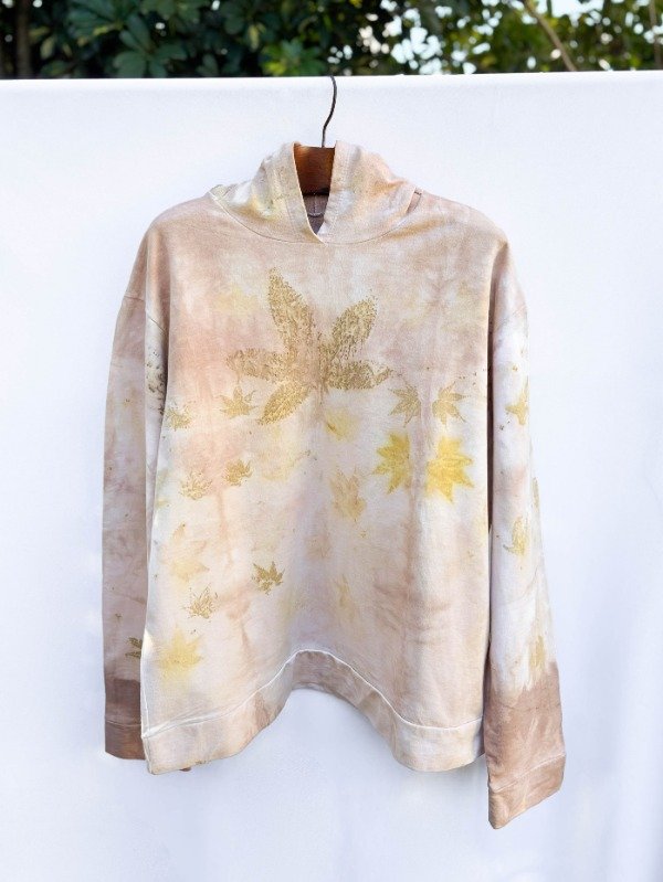 Producto - Hoodie Dátil (Casa Errática)