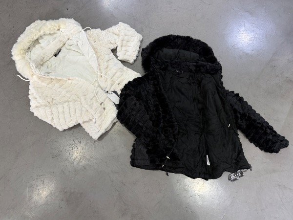 Producto - Campera Peluche Larga White