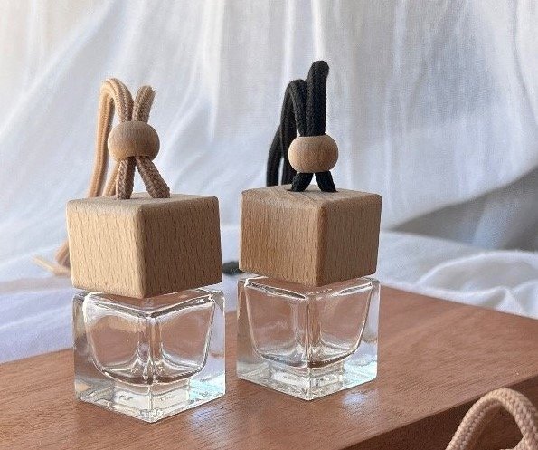 Producto - Difusor de auto (puede variar en diseño de la tapa)