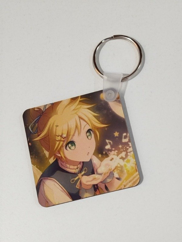 Producto - LLAVERO LEN KAGAMINE - VOCALOID MADERA DOBLE CARA