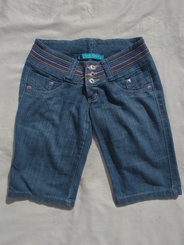 Producto - Bermuda floricienta