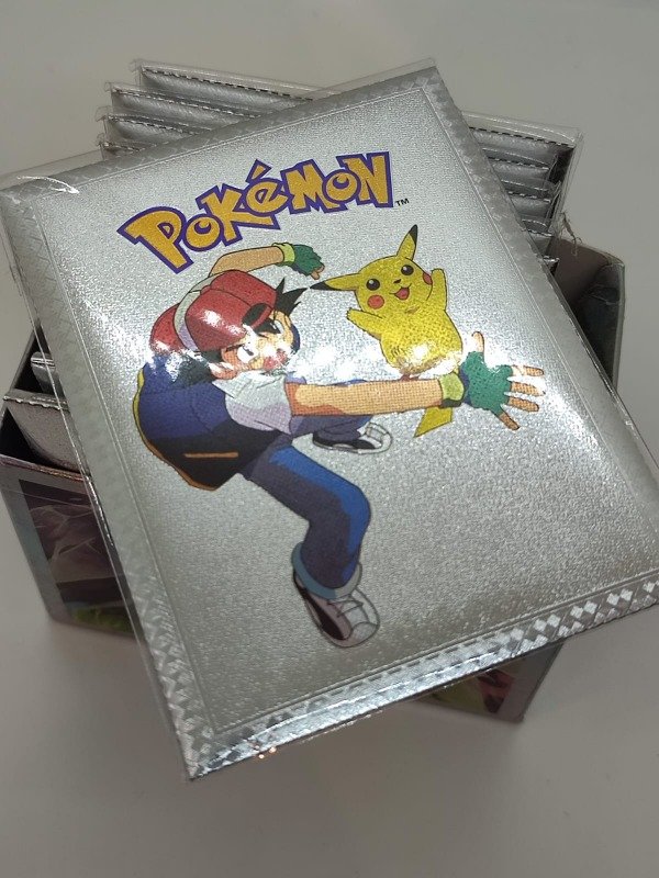 Producto - Cartas plateadas Pokémon en sobre
