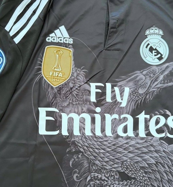 Producto - CAMISETA REAL MADRID IMPORTADA ALTERNATIVA RETRO 2014/2015 #10 JAMES - 15