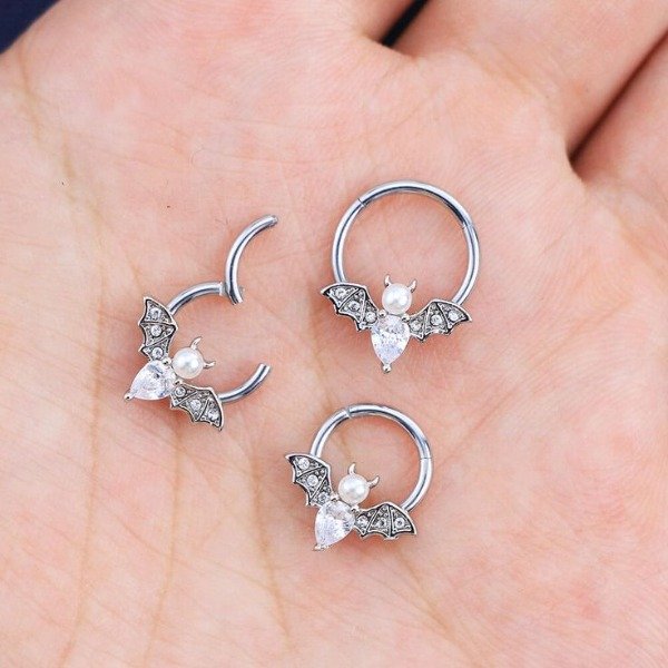Producto - Piercing clíper murciélago