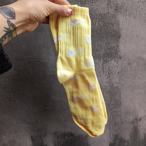 Producto - Multipipa Nike amarillita