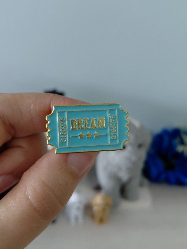 Producto - Pin metalizado - Dream "Retro" #2543