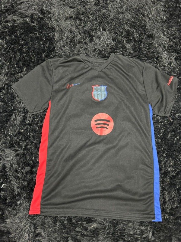 Producto - CAMISETA BARCA NEGRA LAMINE YAMAL