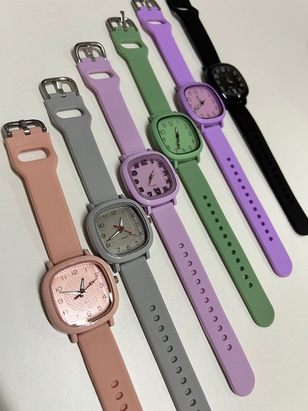 Producto - Reloj con malla de silicona