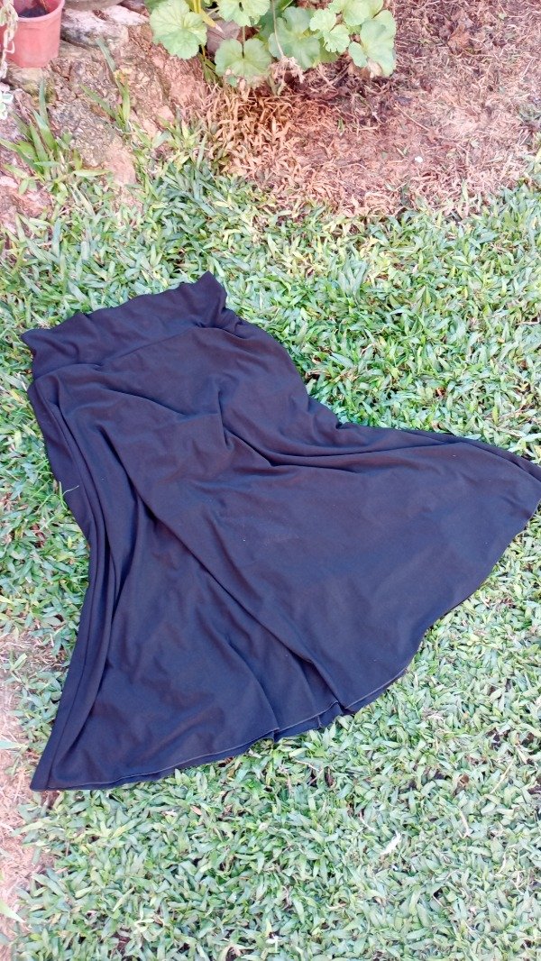 Producto - Pollera Negra