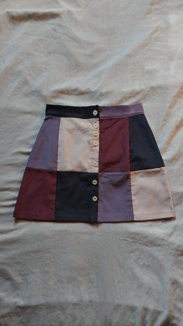 Producto - Falda corderoy recortes 4