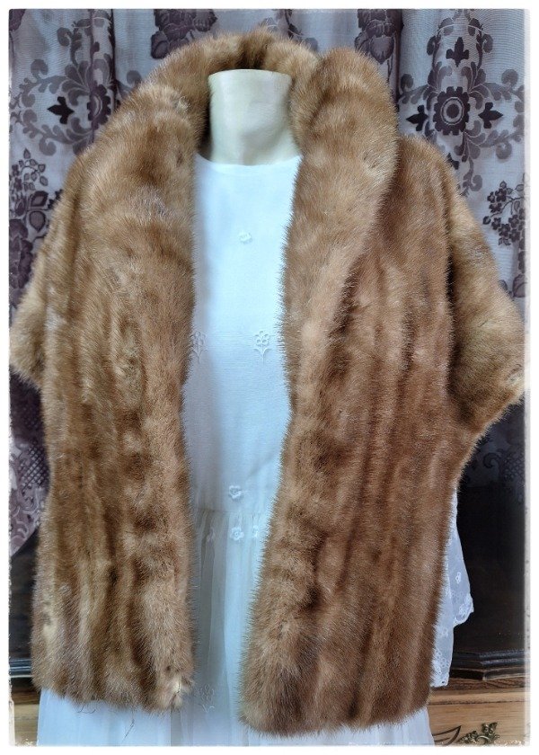 Producto - Estola capa de Piel natural Color medio