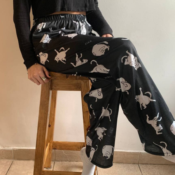 Producto - Pantalon gatos negro
