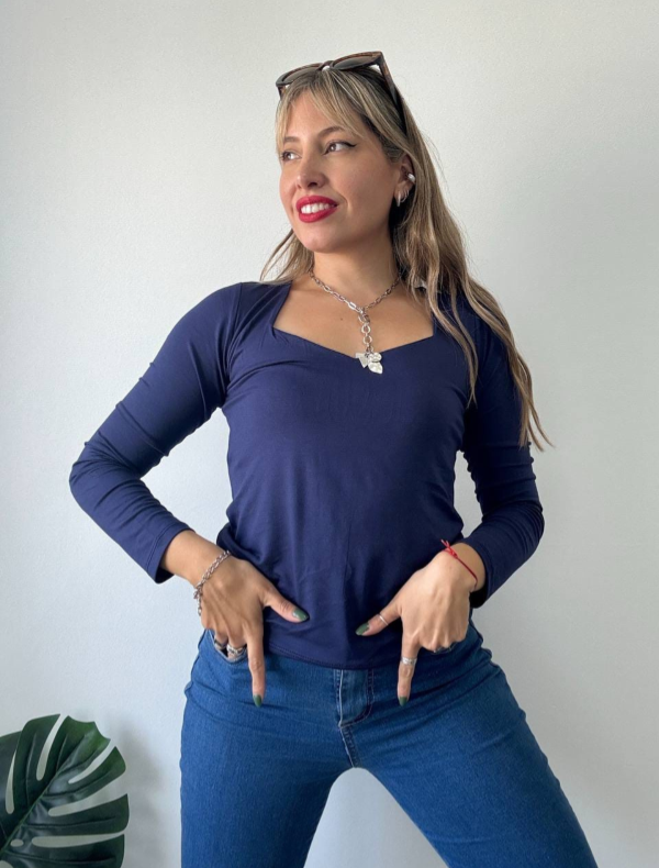 Producto - Camiseta Escote Corazón - 3