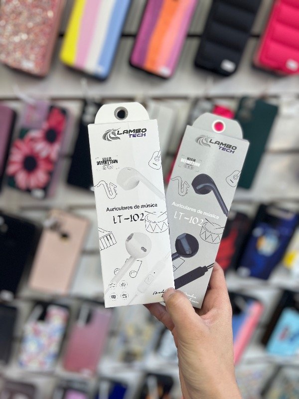 Producto - Auriculares con cables