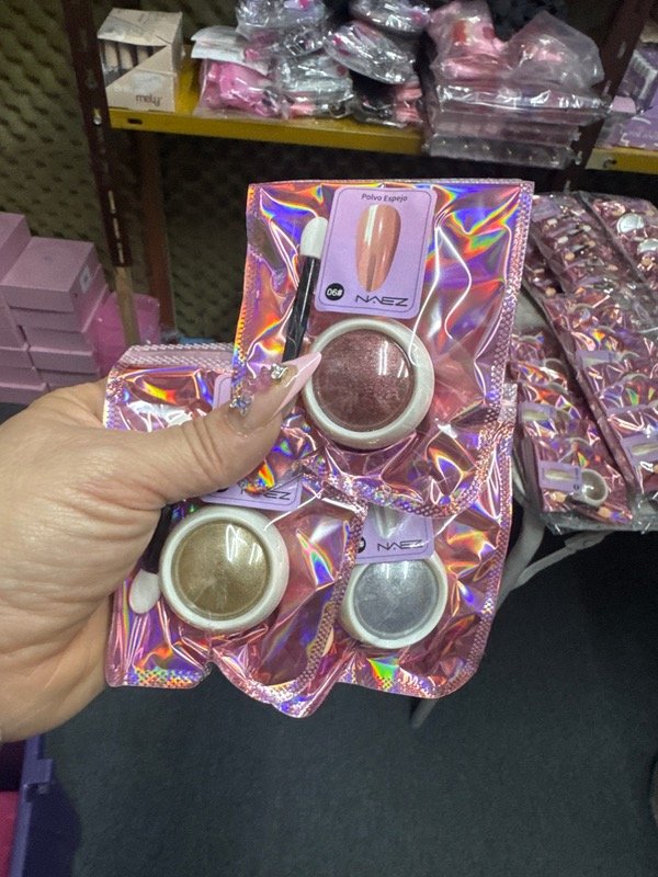 Producto - Polvos espejos naez colores surtidos sin eleccion