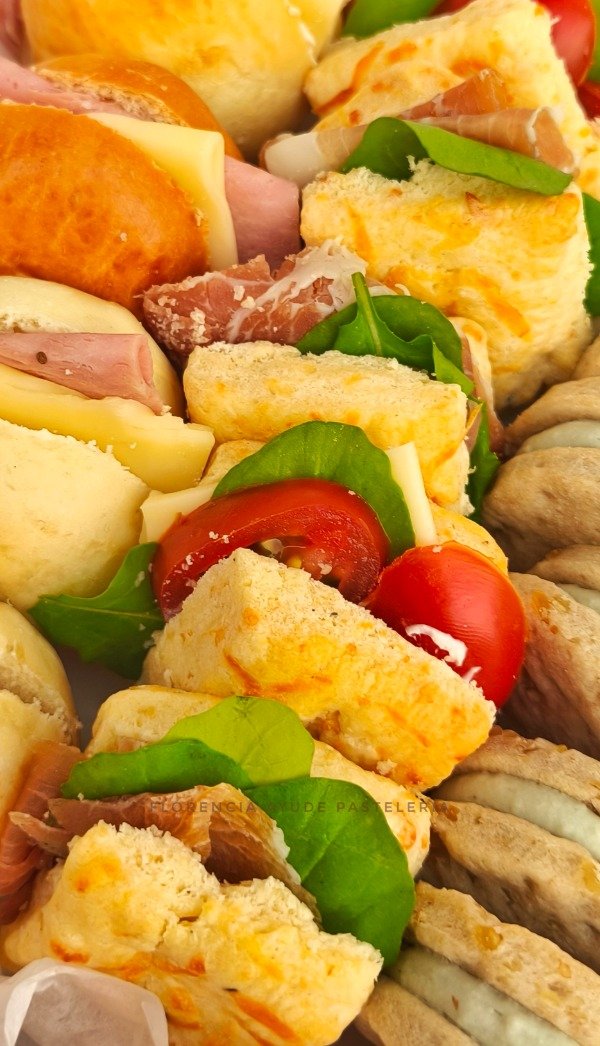 Producto - Scones de queso sandwichs - por docena