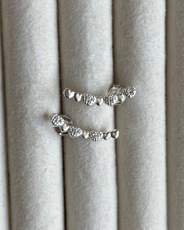 Producto - Aros trepadores corazones de plata folheada