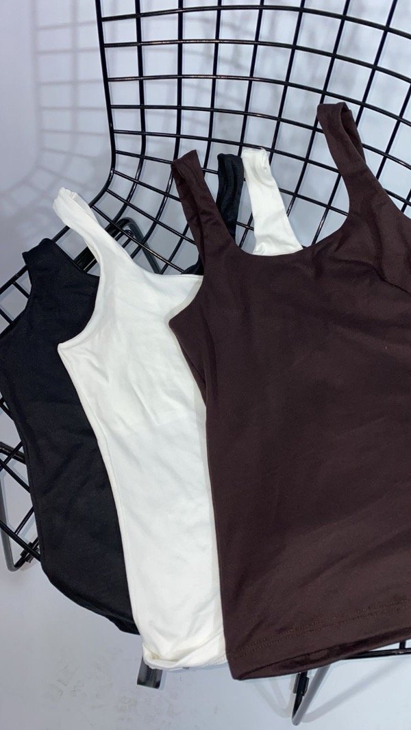 Producto - MUSCULOSA ESCOTE REDONDO