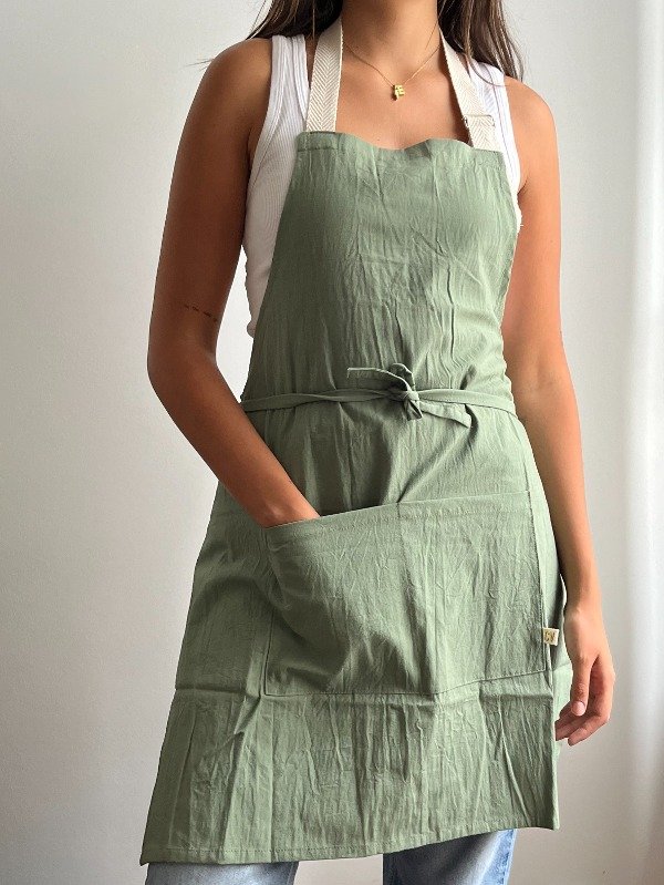 Producto - Delantal Frida con pechera liso