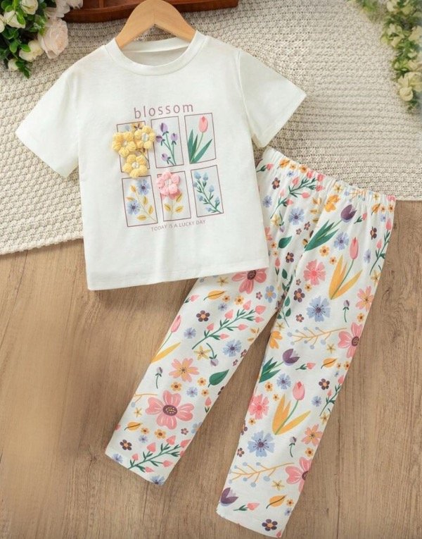 Producto - CONJUNTO FLORES