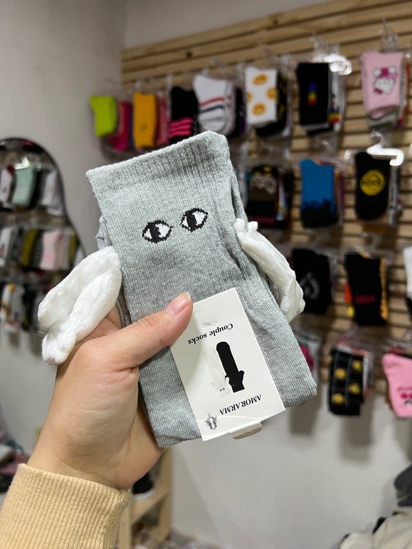Producto - TENIS GRIS BRACITOS CON IMÁN