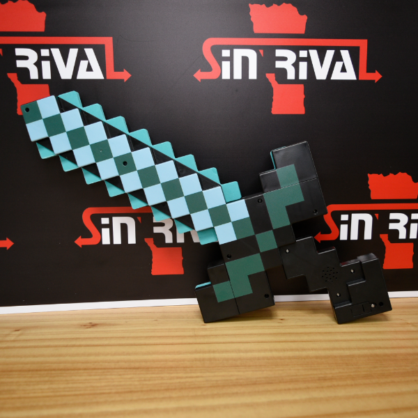 Producto - PICO HACHA CON LUZ Y SONIDO MINECRAFT SW-41