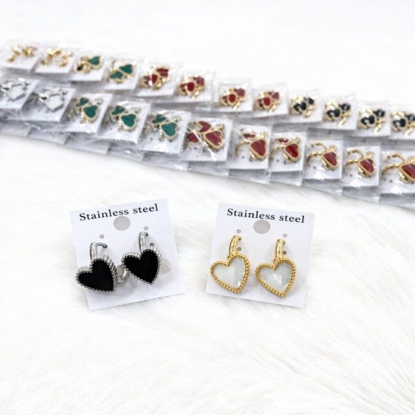 Producto - 12 Pares de Aros Corazon en Acero Dorado IB