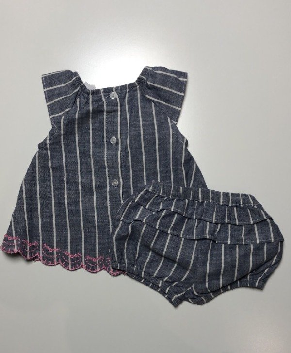 Producto - Conjunto OshKosh 9 meses - 2