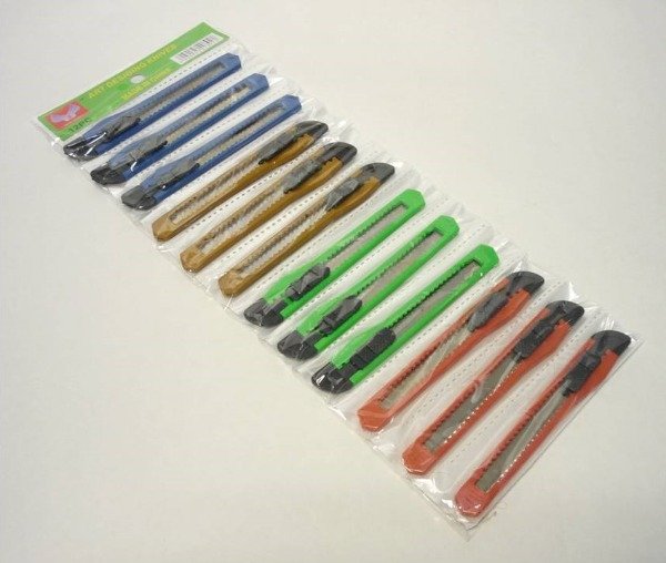 Producto - ESTILETE 9mm. ECONOMICO PLASTICO