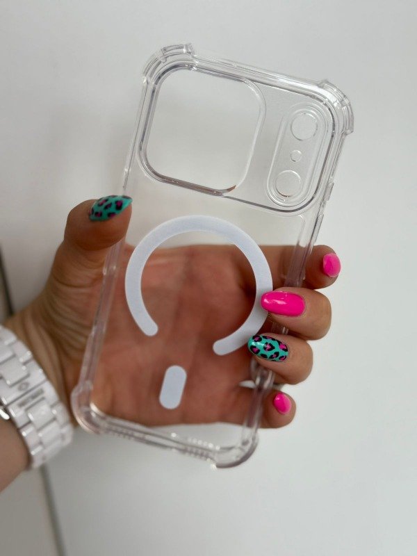 Producto - Acrilico antishock con magsafe transparente