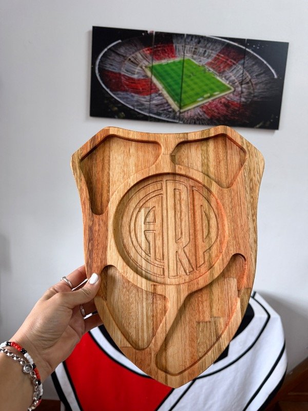 Producto - Tabla picada escudo