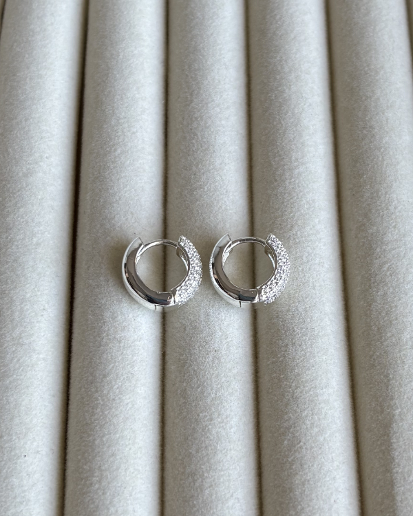 Producto - Argollas terminadas en brillantes de acero blanco 1.4cmd