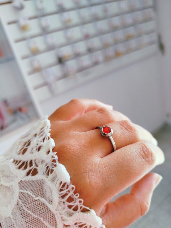 Producto - Anillo cubic rojo
