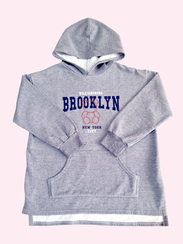 Producto - Buzo largo gris con capucha con osito Cheeky 8 años