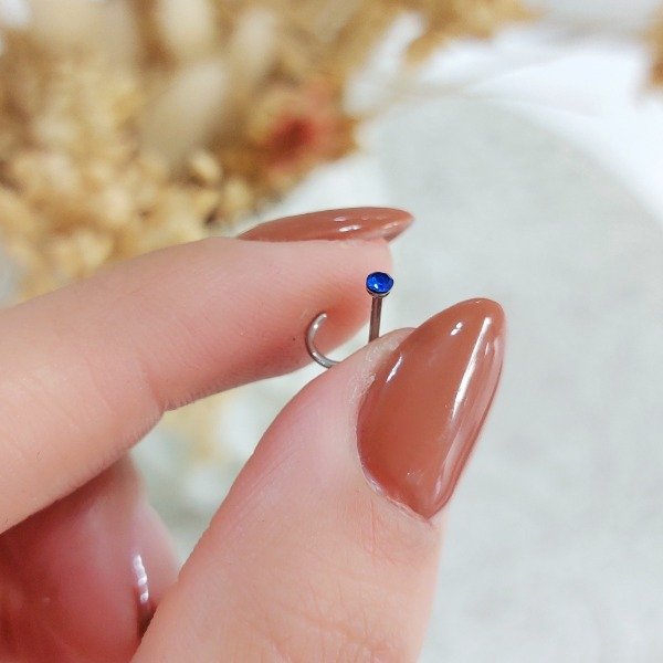 Producto - Aros piercing en L con strass