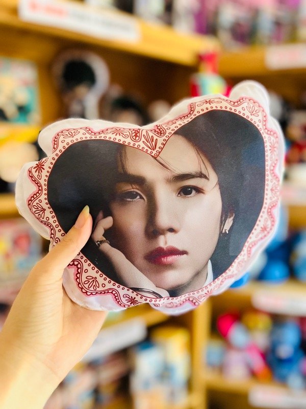 Producto - Mini almohada corazón BTS Suga - 0