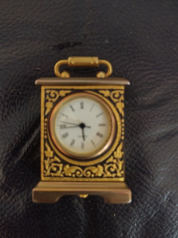 Producto - Reloj miniatura de colección